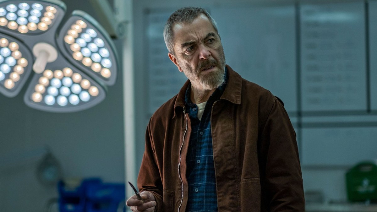 Netflix viewers have just weeks to watch Death in Paradise star’s ‘gripping’ crime drama