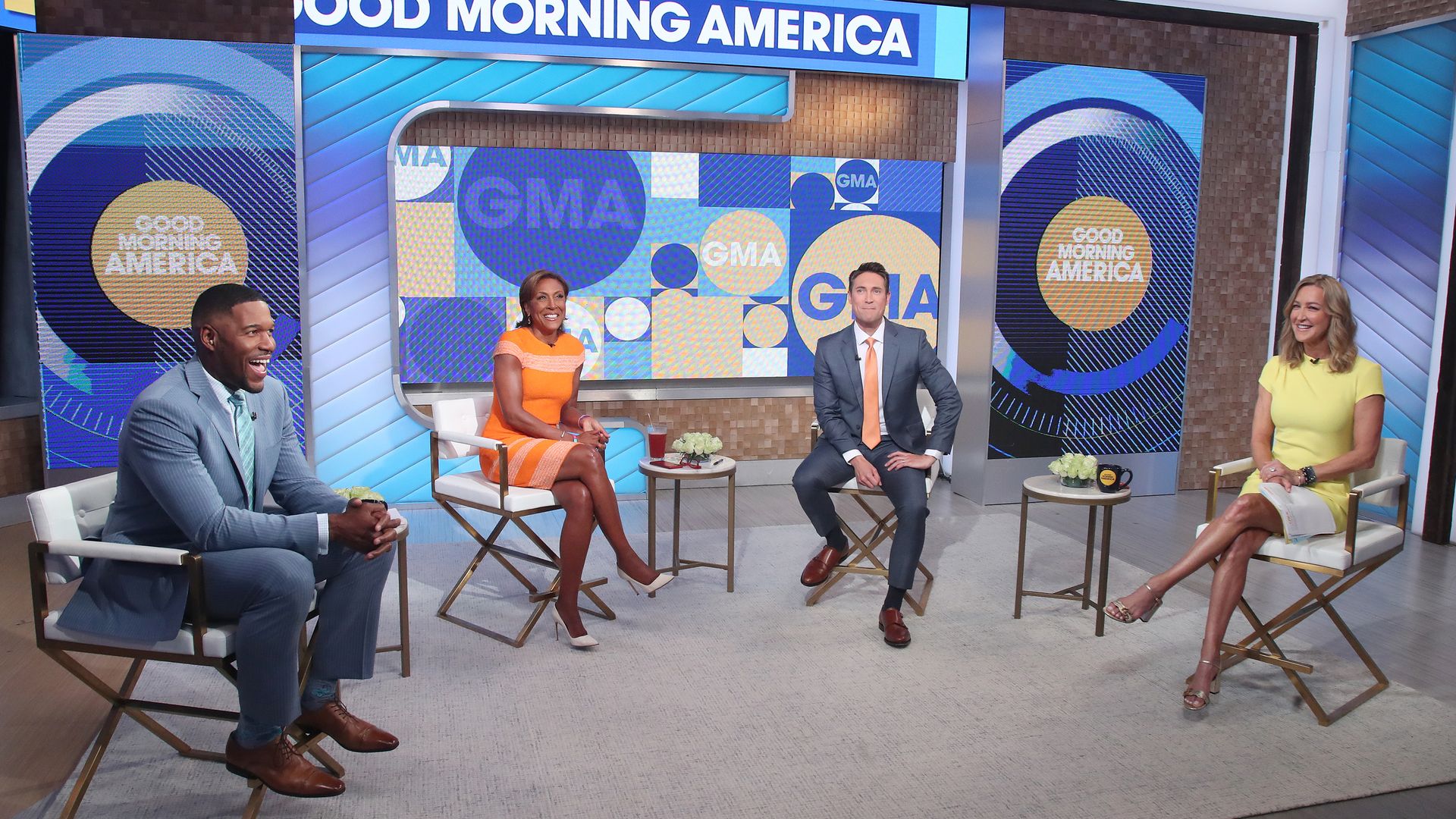 MICHAEL STRAHAN, ROBIN ROBERTS, WHIT JOHNSON, LARA SPENCER