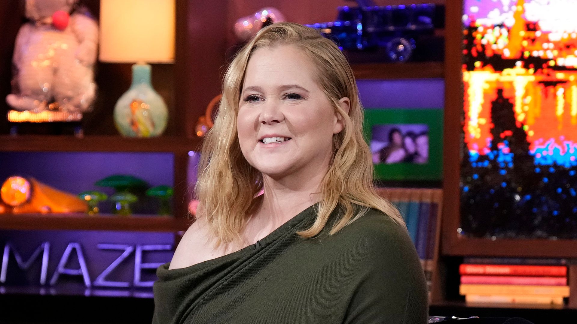 amy schumer green dress