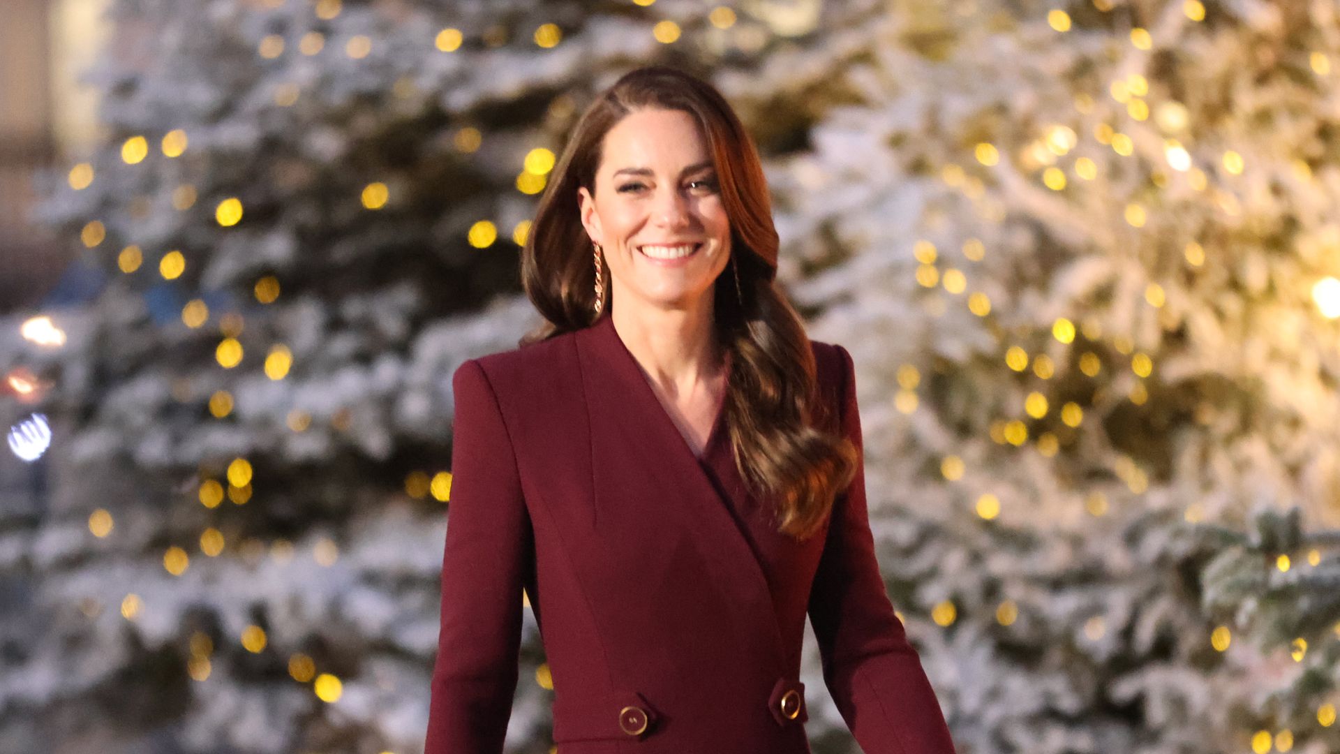 Kate Middleton arrives for Christmas Carol Service