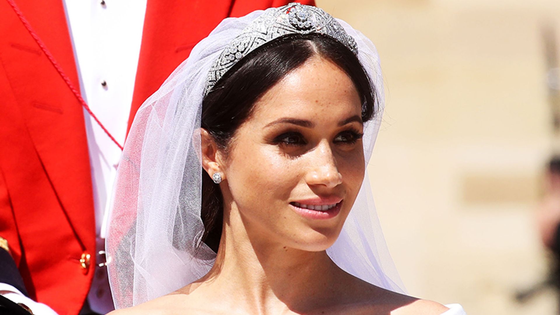 meghan markle wedding day tiara