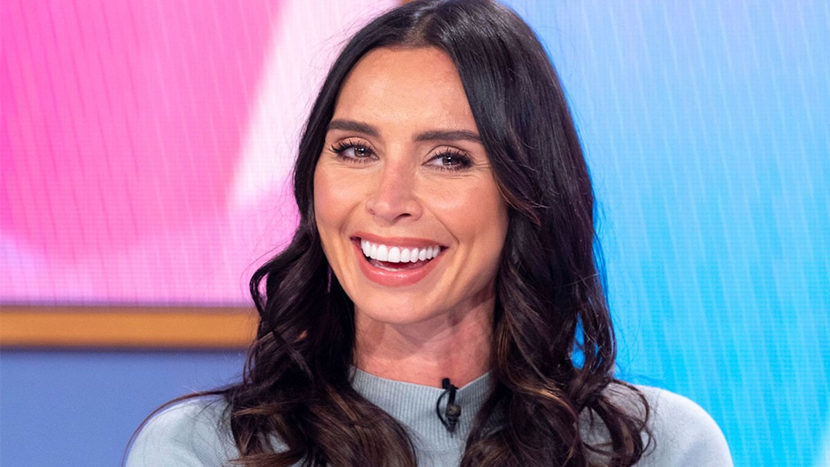 Christine Lampard's yellow printed dress has got Lorraine viewers very ...