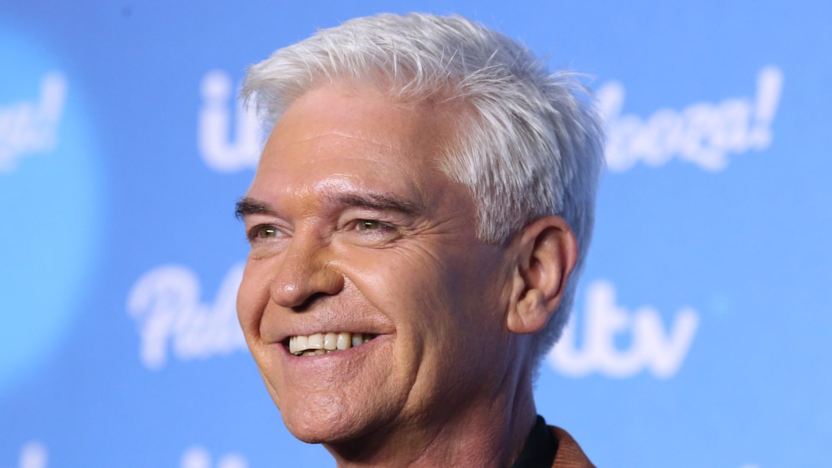 Phillip Schofield breaks social media silence with new post after one ...