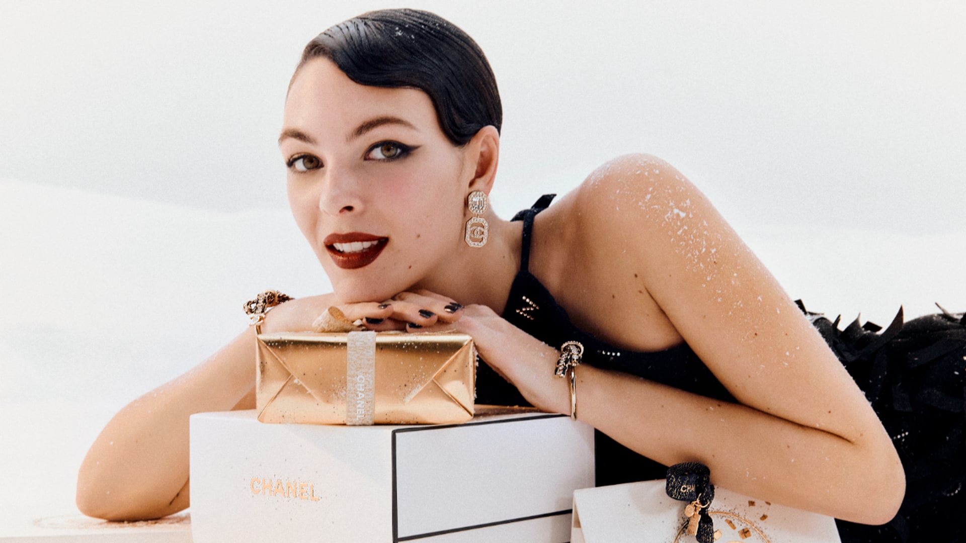 Chanel holiday 2023 