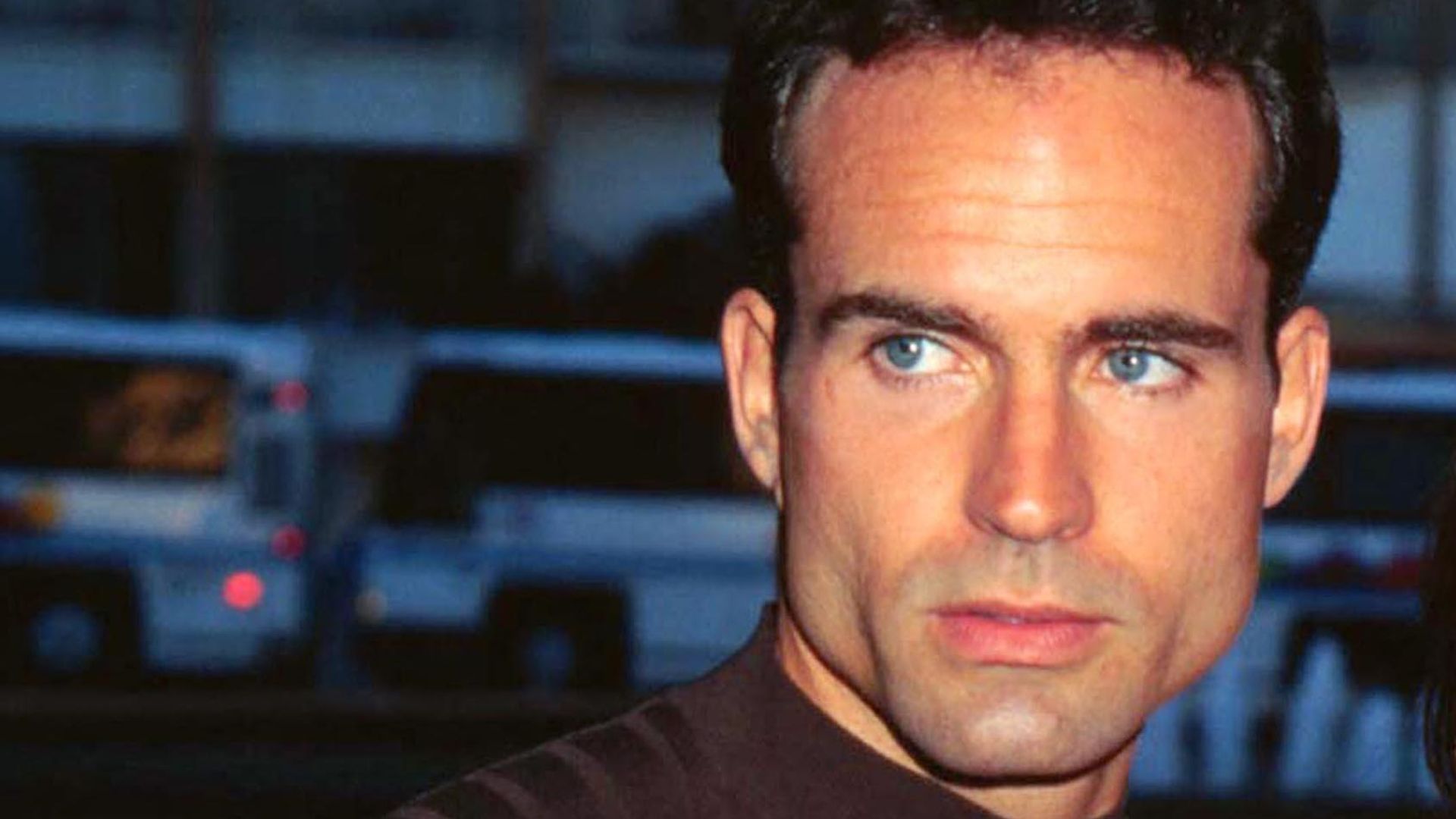 Jason Patric looks handsome, chiseled jaw blue eyes