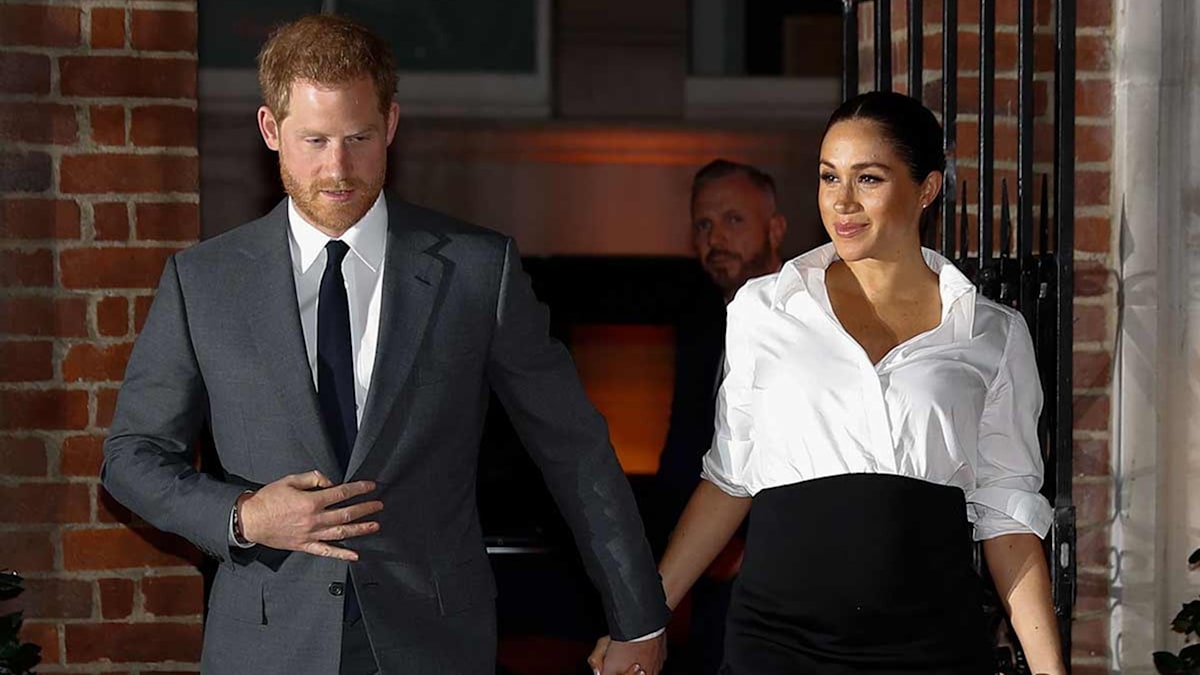 Meghan Markle turns heads in Givenchy at the Endeavour Fund Awards with ...