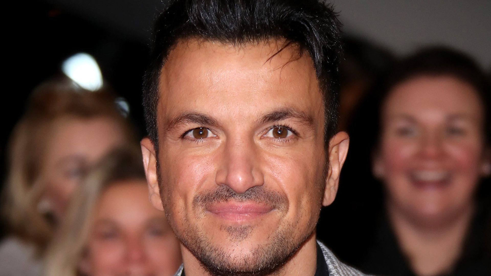 Peter Andre reassures fans he's healthy after sparking concern with ...