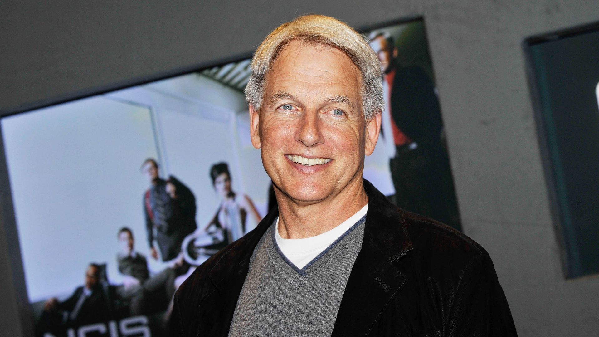 Mark Harmon smiling