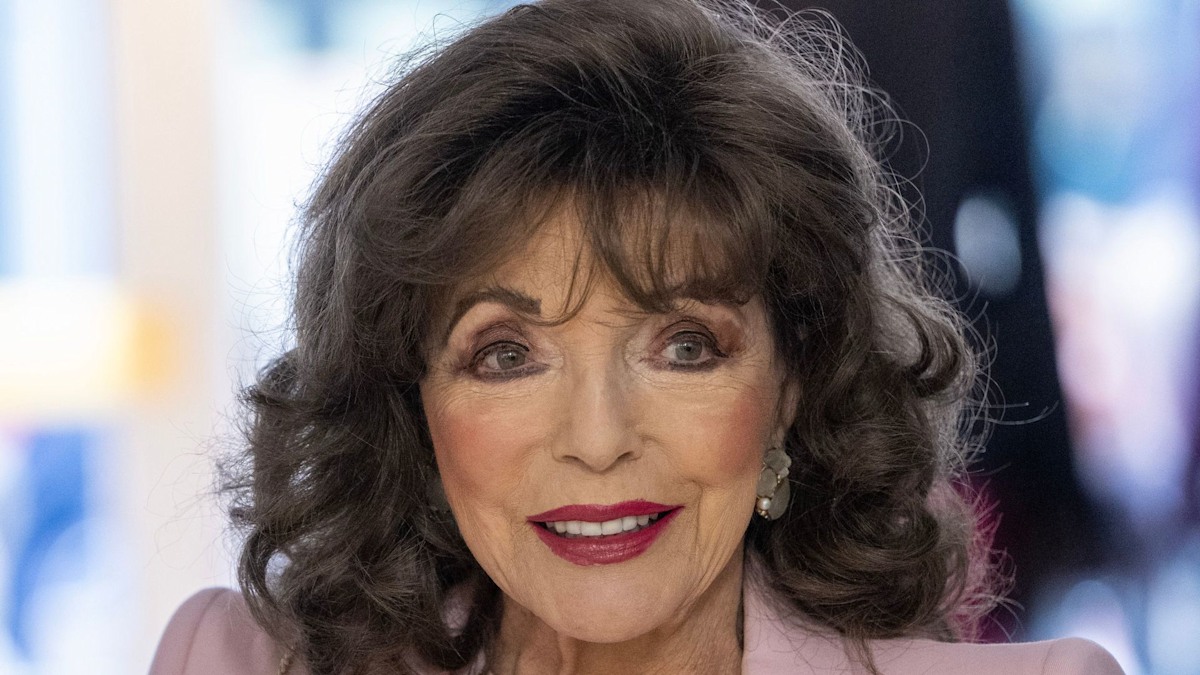 Joan Collins, 91, embraces gen-z trend on low-key in M&S - and fans are obsessed