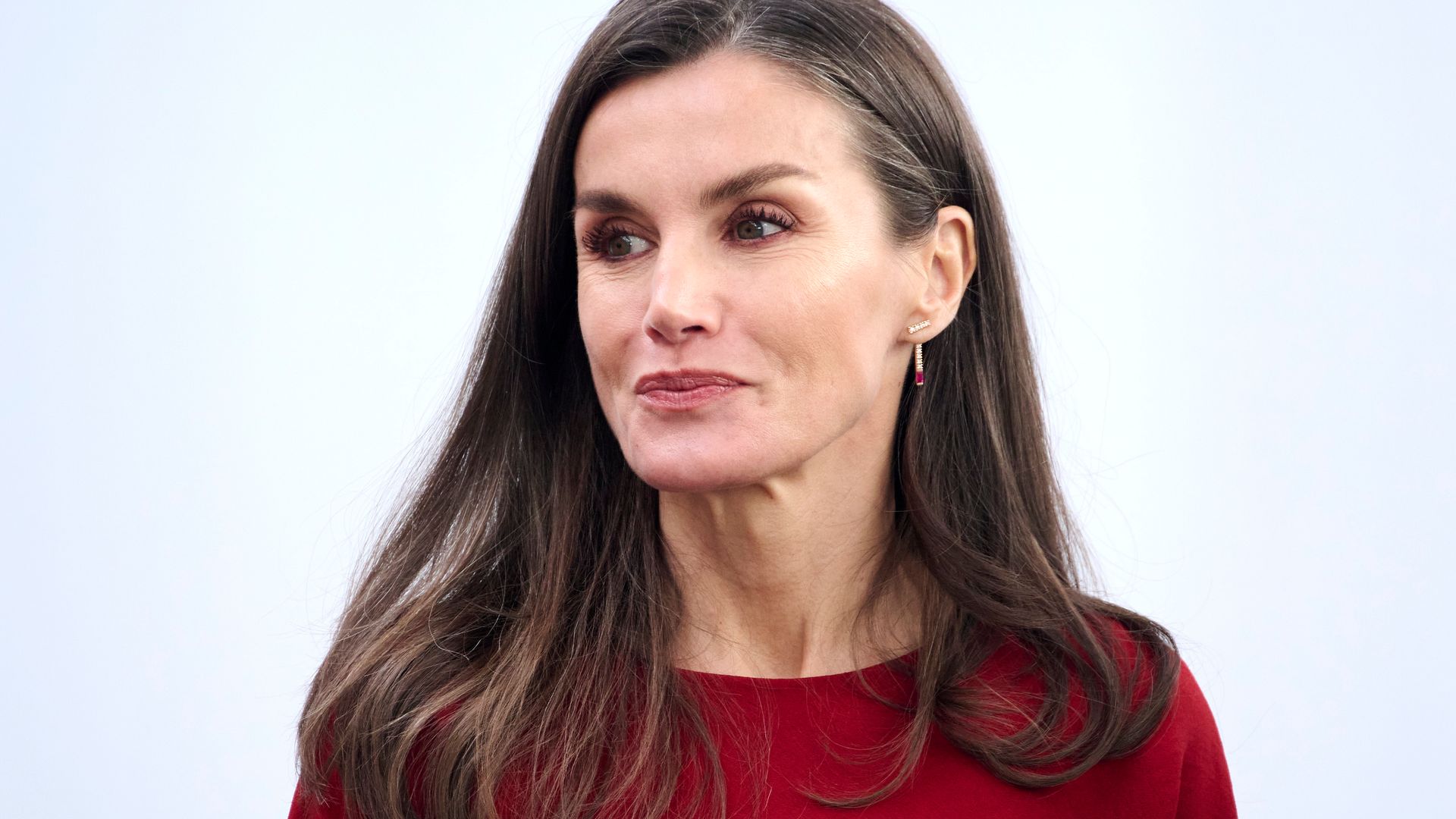 Queen Letizia of Spain visits the 'Dexeus Women's Foundation' and presents the 'XIX Dexeus Women's Foundation Award at the Dexeux University Hospital on January 16, 2025 in Barcelona, Spain. (Photo by Carlos Alvarez/Getty Images)