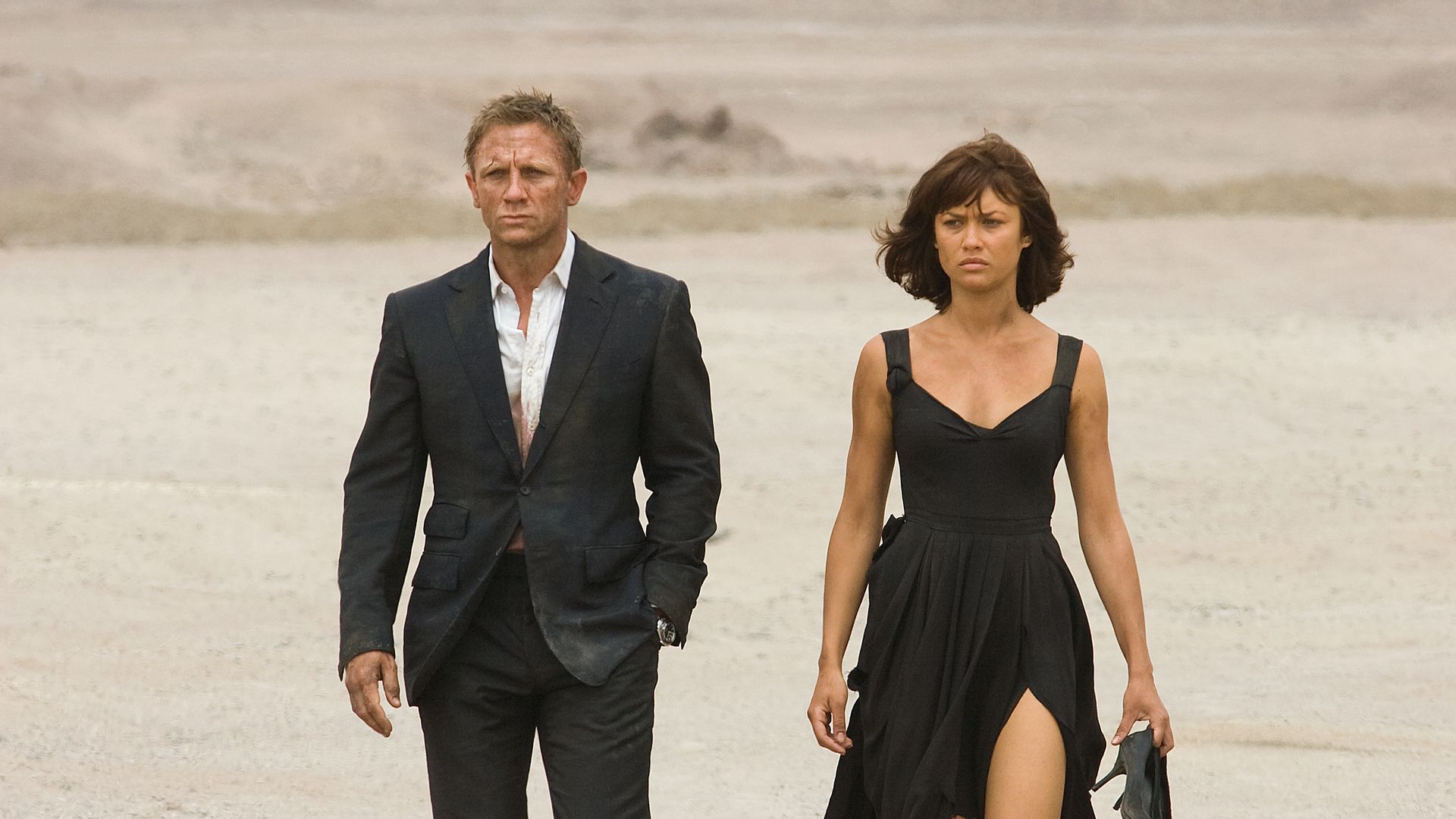 Daniel Craig and Olga Kurylenko in James Bond