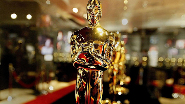 oscar statue