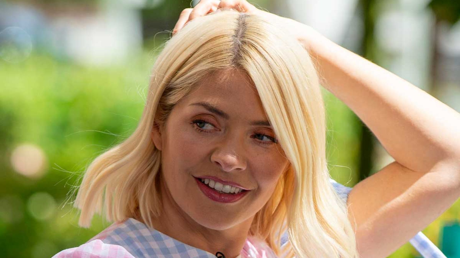 holly willoughby blonde
