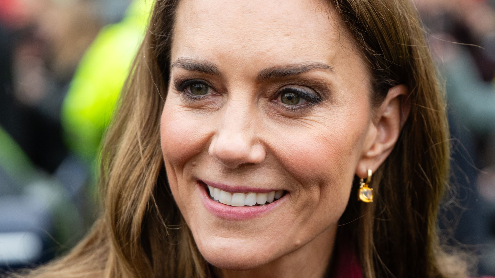 Princess Kate projects 'controlled confidence' with new look amid royal family crisis