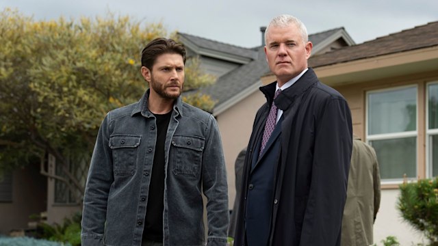 Mark Meachum (Jensen Ackles) and Nathan Blythe (Eric Dane) in COUNTDOWN 