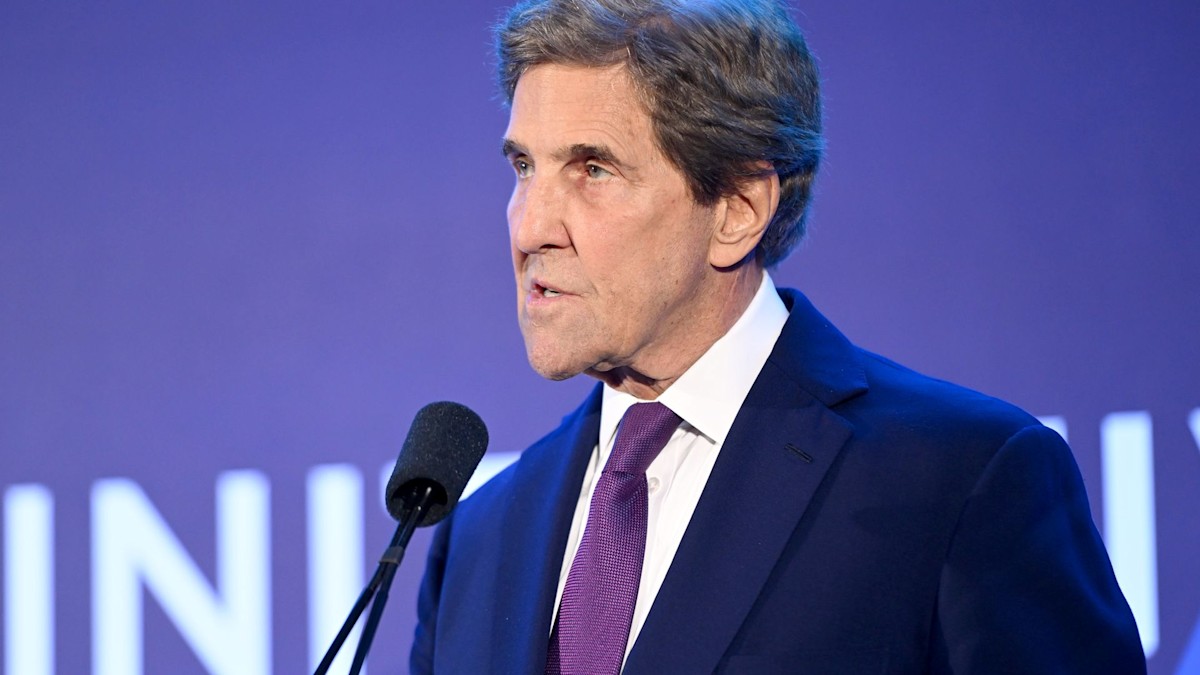 John Kerry - Biography | HELLO!