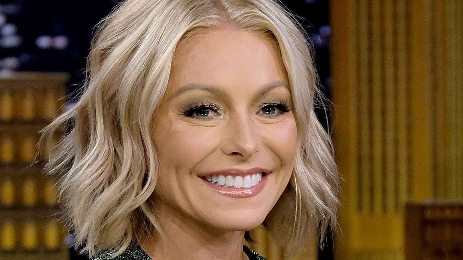 Kelly Ripa Leaves Fans Awed In Skimpy Halloween Outfit Wow Hello 8483