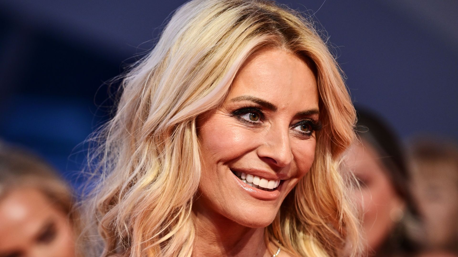 Tess Daly blows us away in form-fitting shimmer dress