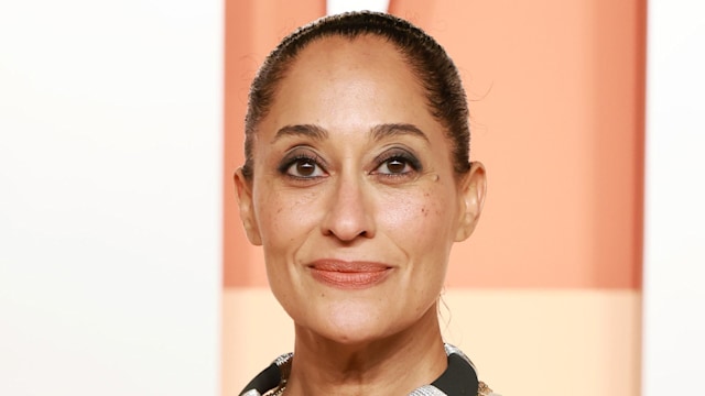 Tracee Ellis Ross attends the 2025 Vanity Fair Oscar Party Hosted By Radhika Jones at Wallis Annenberg Center for the Performing Arts on March 02, 2025 in Beverly Hills, California
