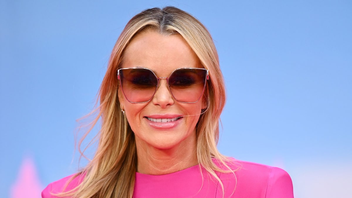 Amanda Holden is a summer goddess in mint mini dress | HELLO!