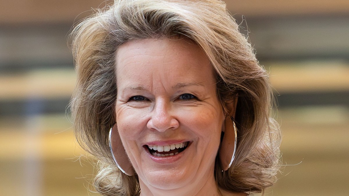 Queen Mathilde looks so glam in waist-cinching sequin dress and gold heels