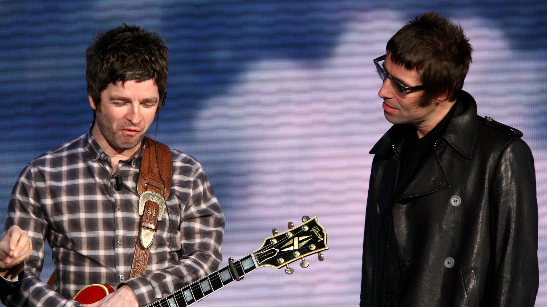 Oasis fans outraged as hotel chain cancels bookings to resell rooms for triple the price