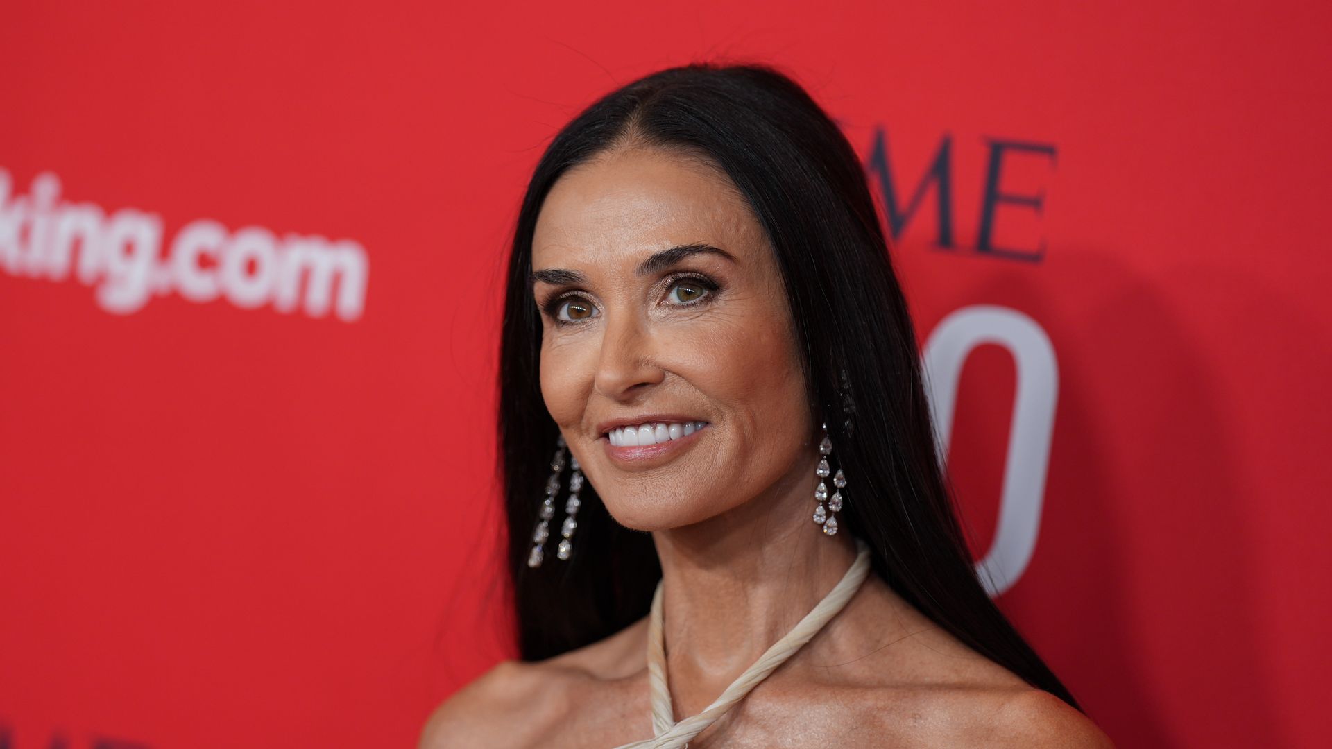 demi moore white dress