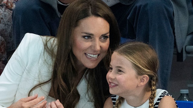 Kate Middleton with Princess Charlotte of Cambridge at the swimming during the 2022 Commonwealth Games on August 2, 2022 in Birmingham, England