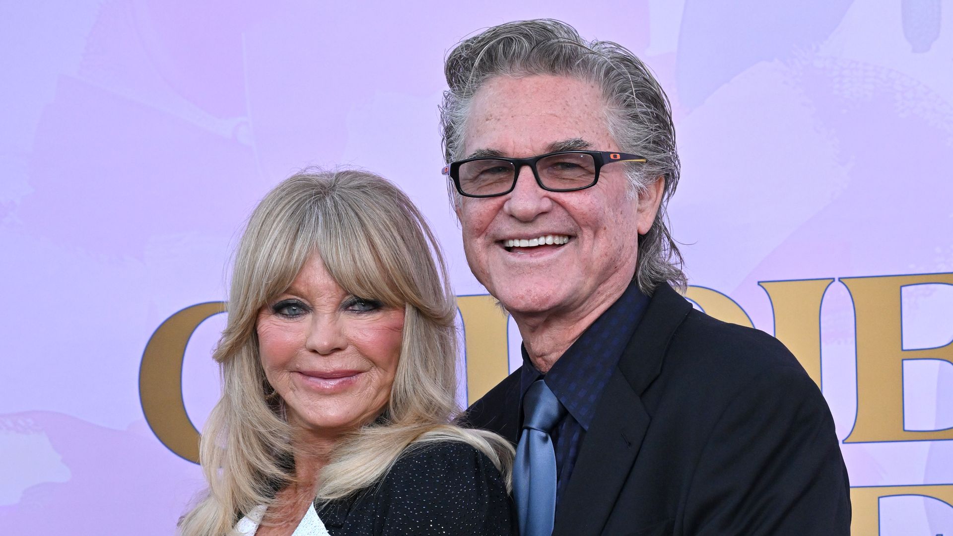 goldie hawn kurt russell hugging