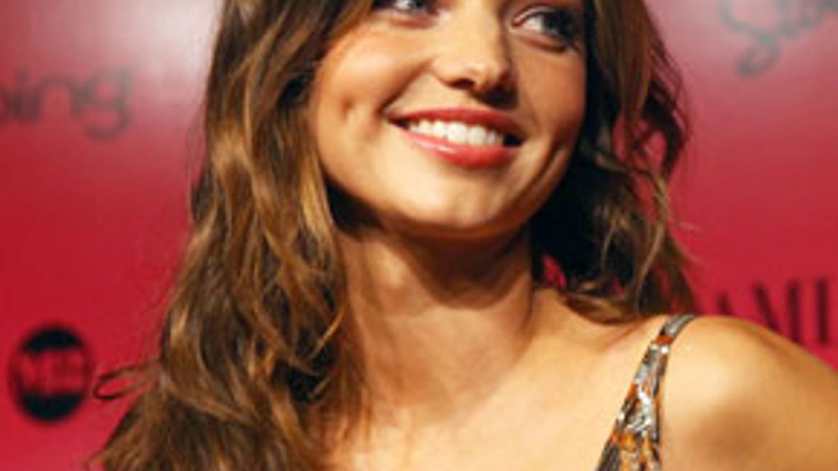 Miranda Kerr - Biography | HELLO!