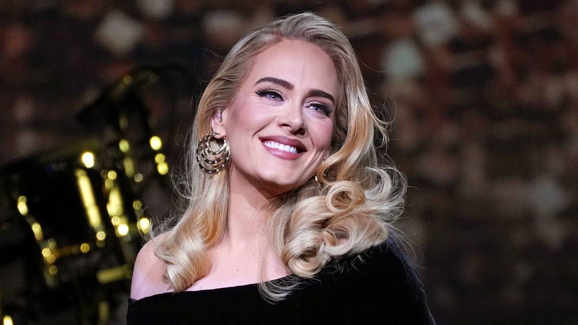 Adele appears drop-dead gorgeous in glamorous proposal post | HELLO!