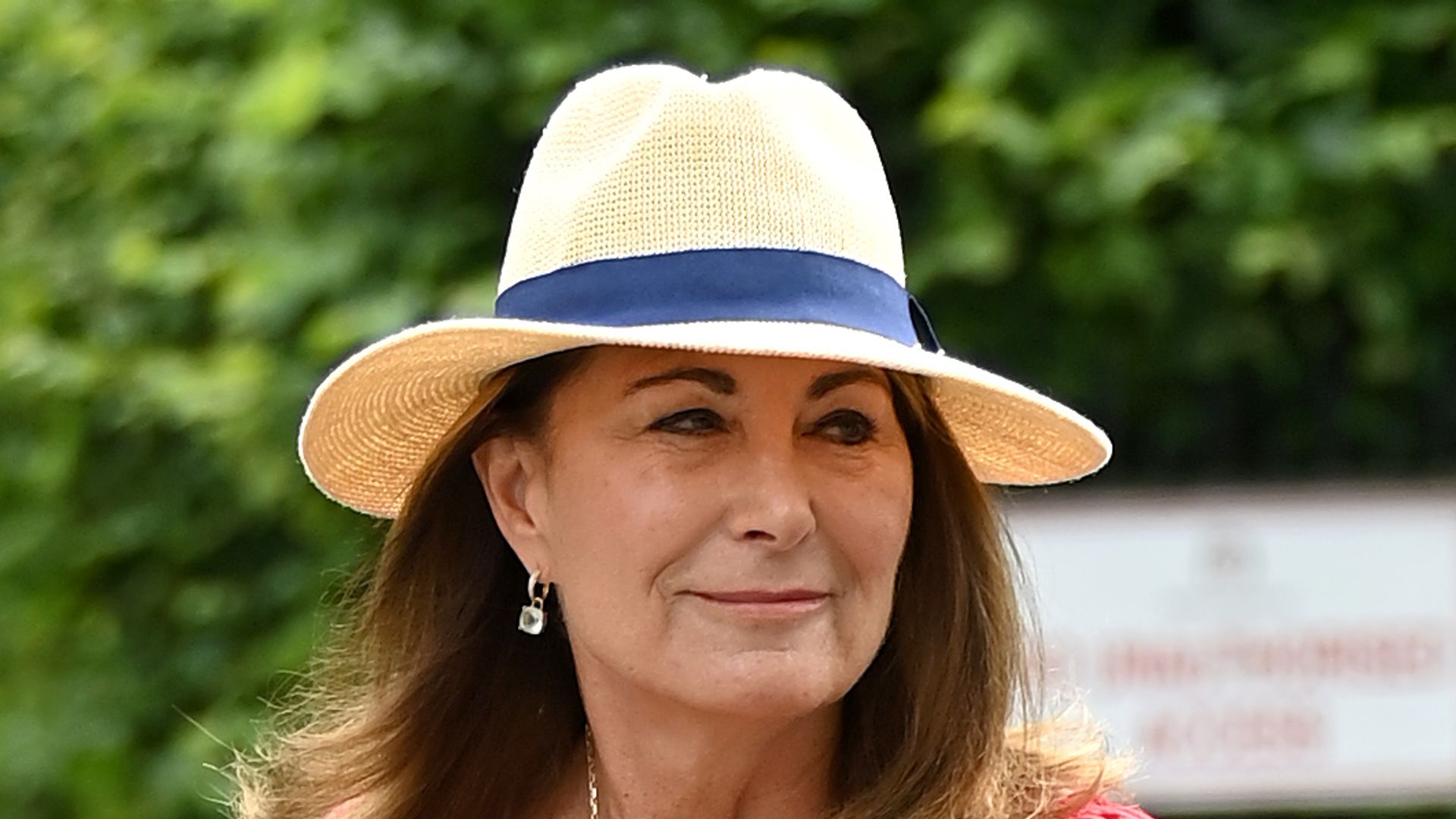 carole middleton in straw hat and red dress