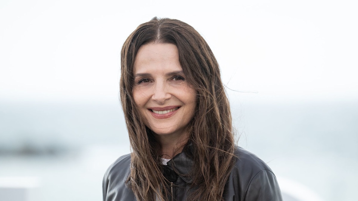 Juliette Binoche steals the show in latest red carpet appearance