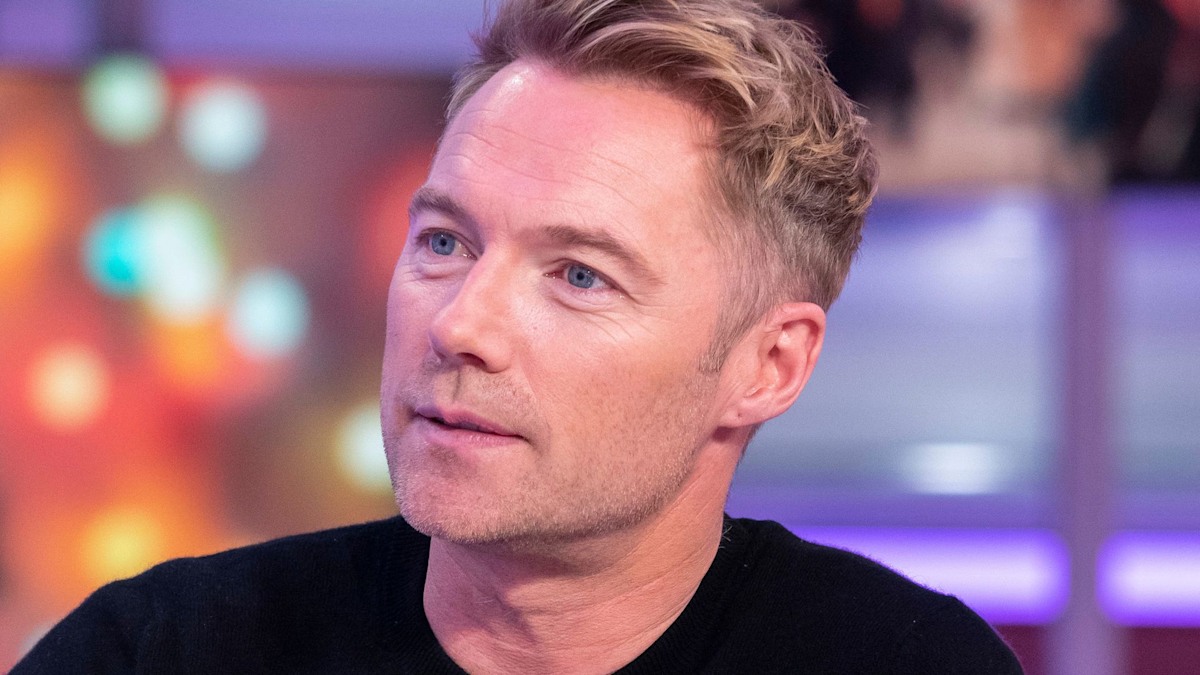 Ronan Keating pays heartbreaking tribute to his late brother at funeral ...