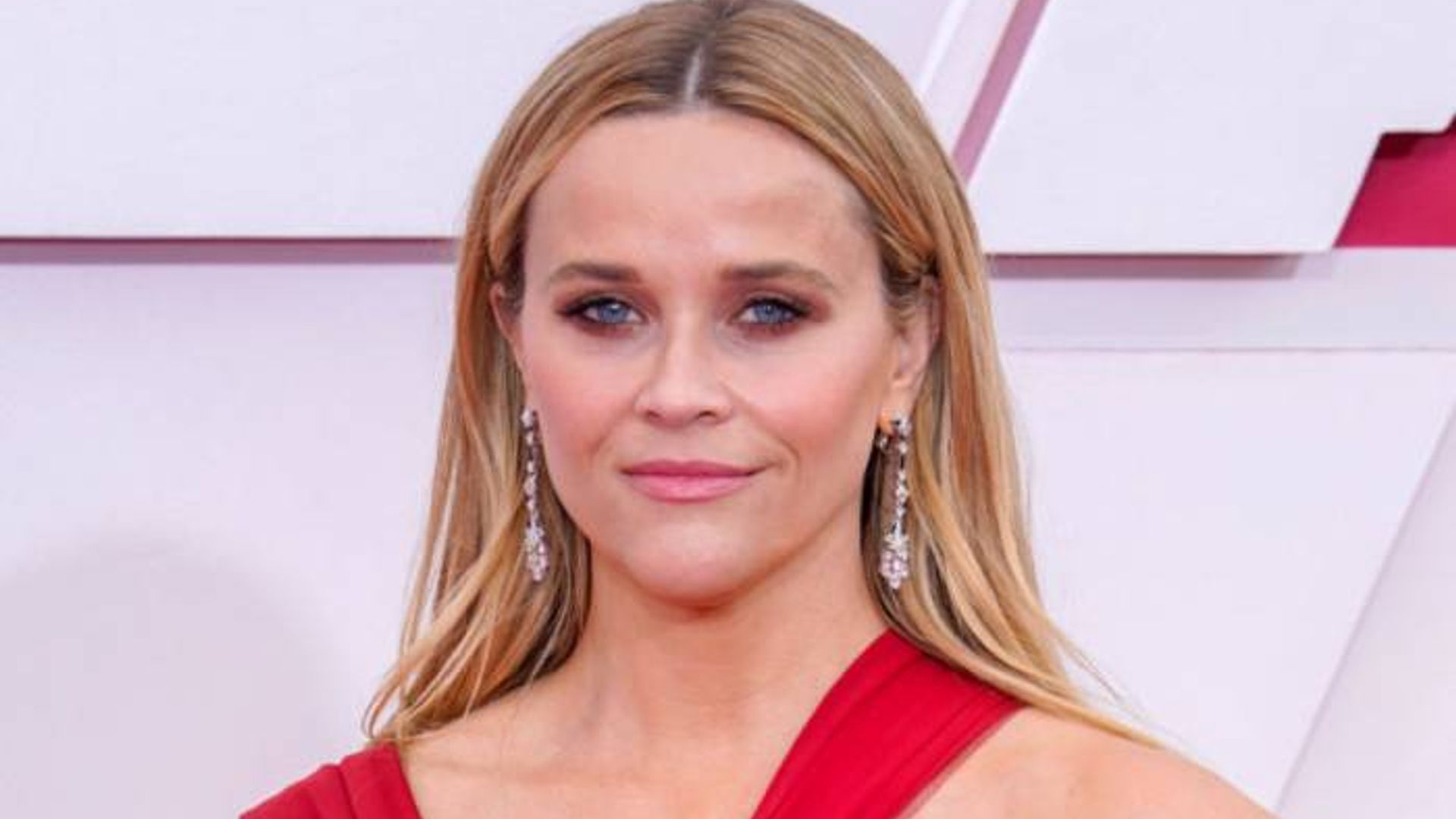 reese witherspoon red