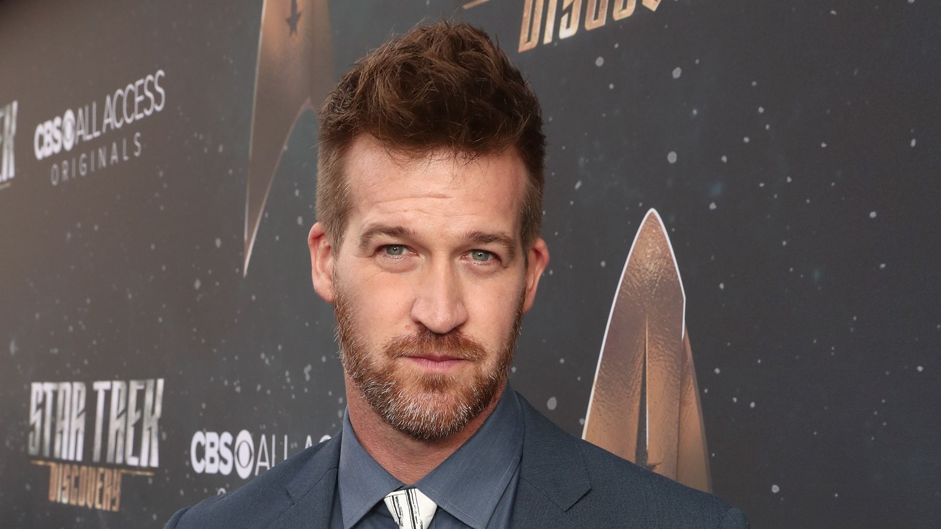 Kenneth Mitchell attends the premiere of CBS's "Star Trek: Discovery" at The Cinerama Dome on September 19, 2017 in Los Angeles, California.
