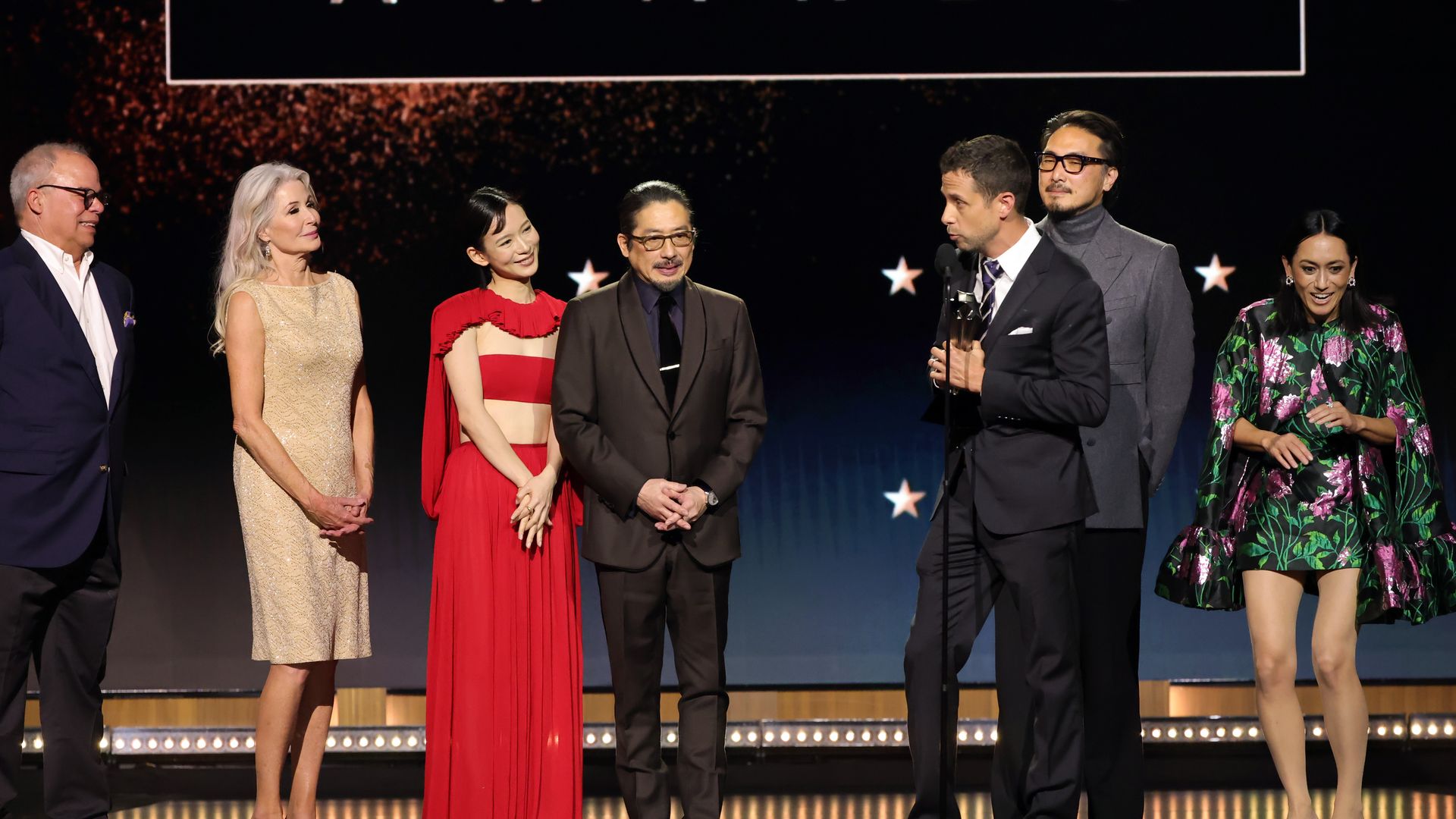 Edward L. McDonnell, Michaela Clavell, Moeka Hoshi, Hiroyuki Sanada, Justin Marks, Takehiro Hira and Rachel Kondo accept the Best Drama Series award for "ShÅgun" onstage during the 30th Annual Critics Choice Awards at Barker Hangar on February 07, 2025 in Santa Monica, California. 