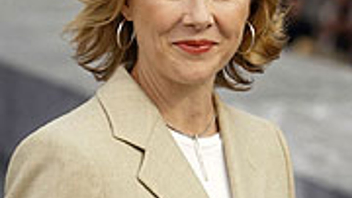 Annette Bening - Biography | HELLO!