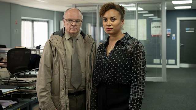 TALA GOUVEIA as DCI Lauren McDonald and JASON WATKINS as DS Dodds