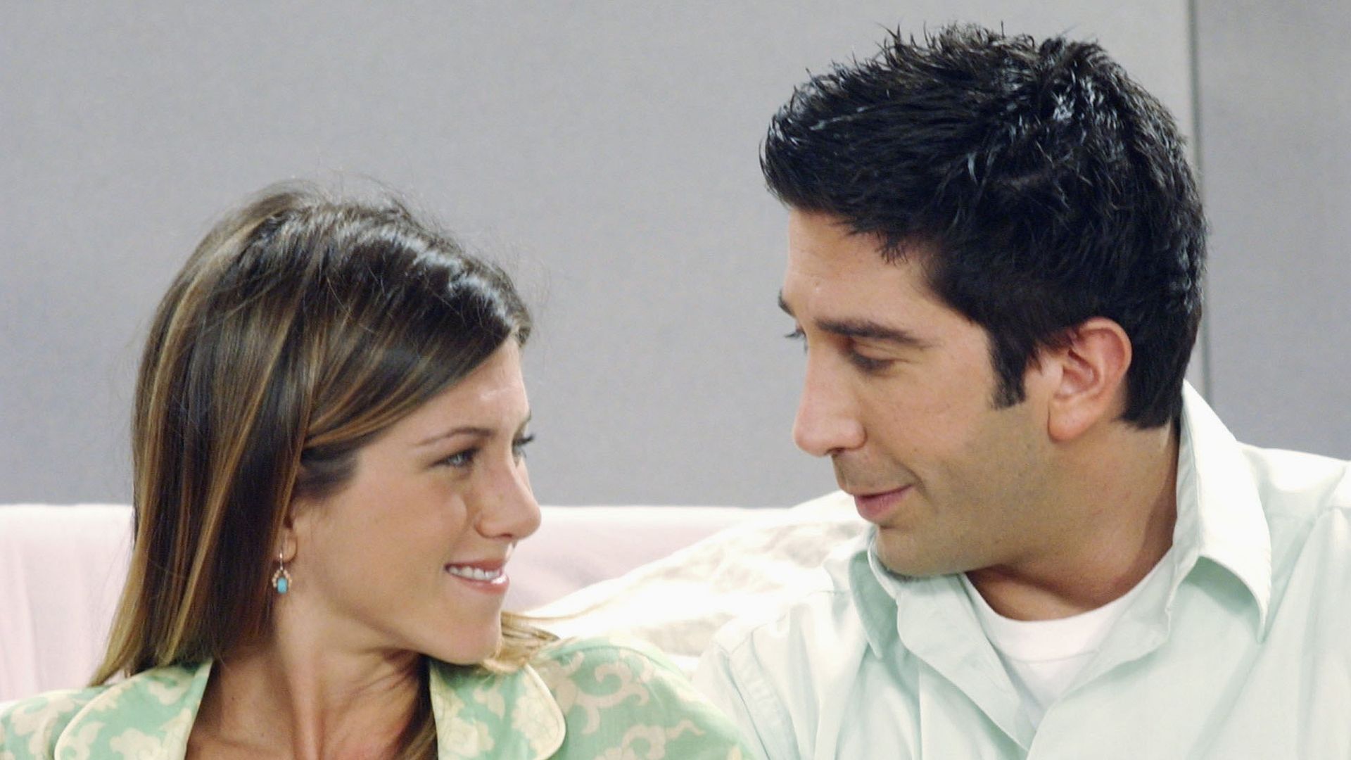 Jennifer Aniston as Rachel Green, David Schwimmer as Ross Geller on Friends in 2002