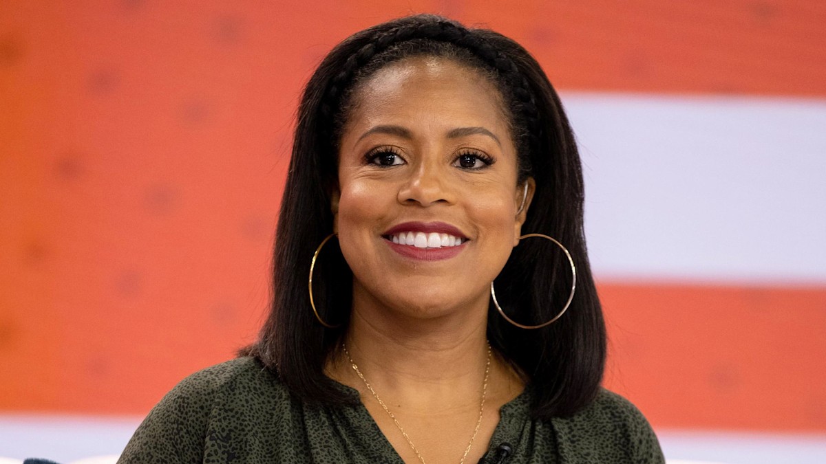 Sheinelle Jones' Today Show stars rally around to support her as she