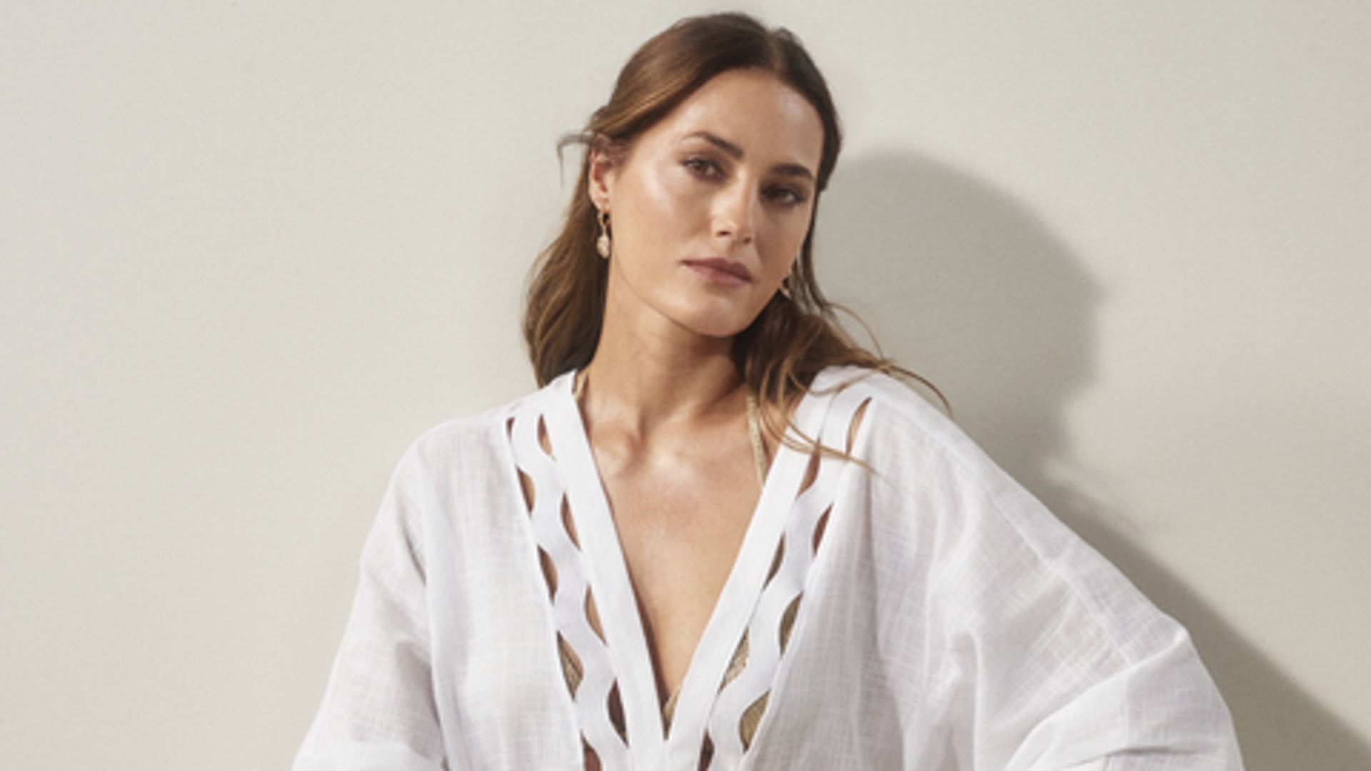 yasmin le bon in a white kaftan