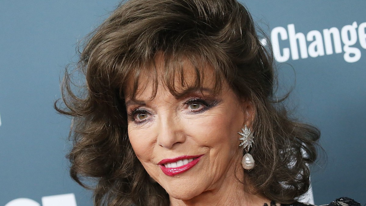 Joan Collins, 92, is the ultimate diva in head-to-toe leopard print