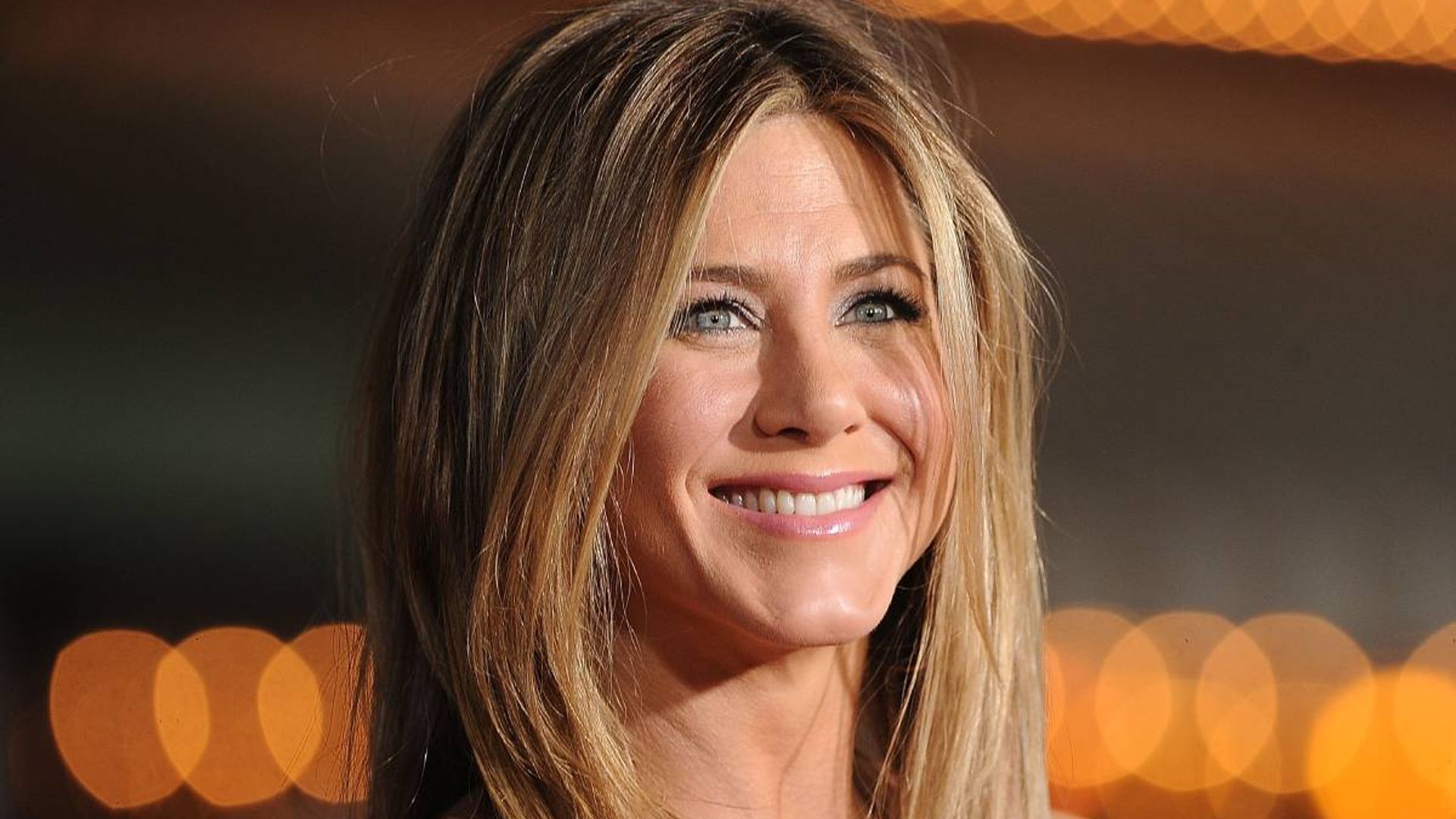 jennifer aniston in tears the morning show