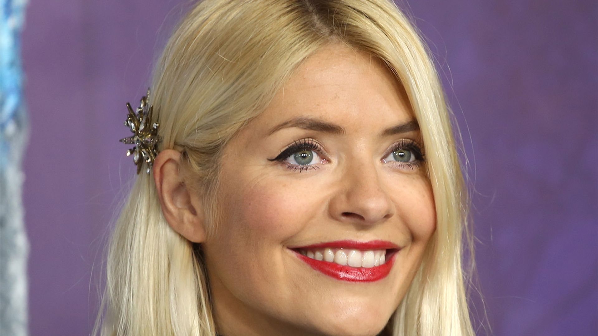 holly willoughby hair