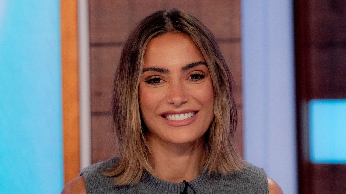 Frankie Bridge stuns with surprising new hair cut for romantic date night