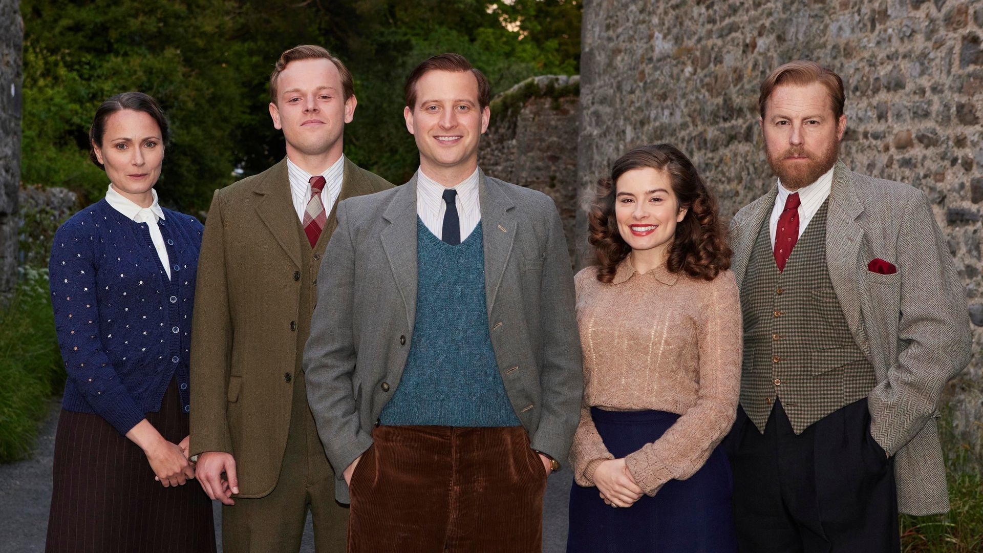 Anna Madeley, Callum Woodhouse, Nicholas Ralph, Rachel Shenton and Samuel West in All Creatures Great and Small 