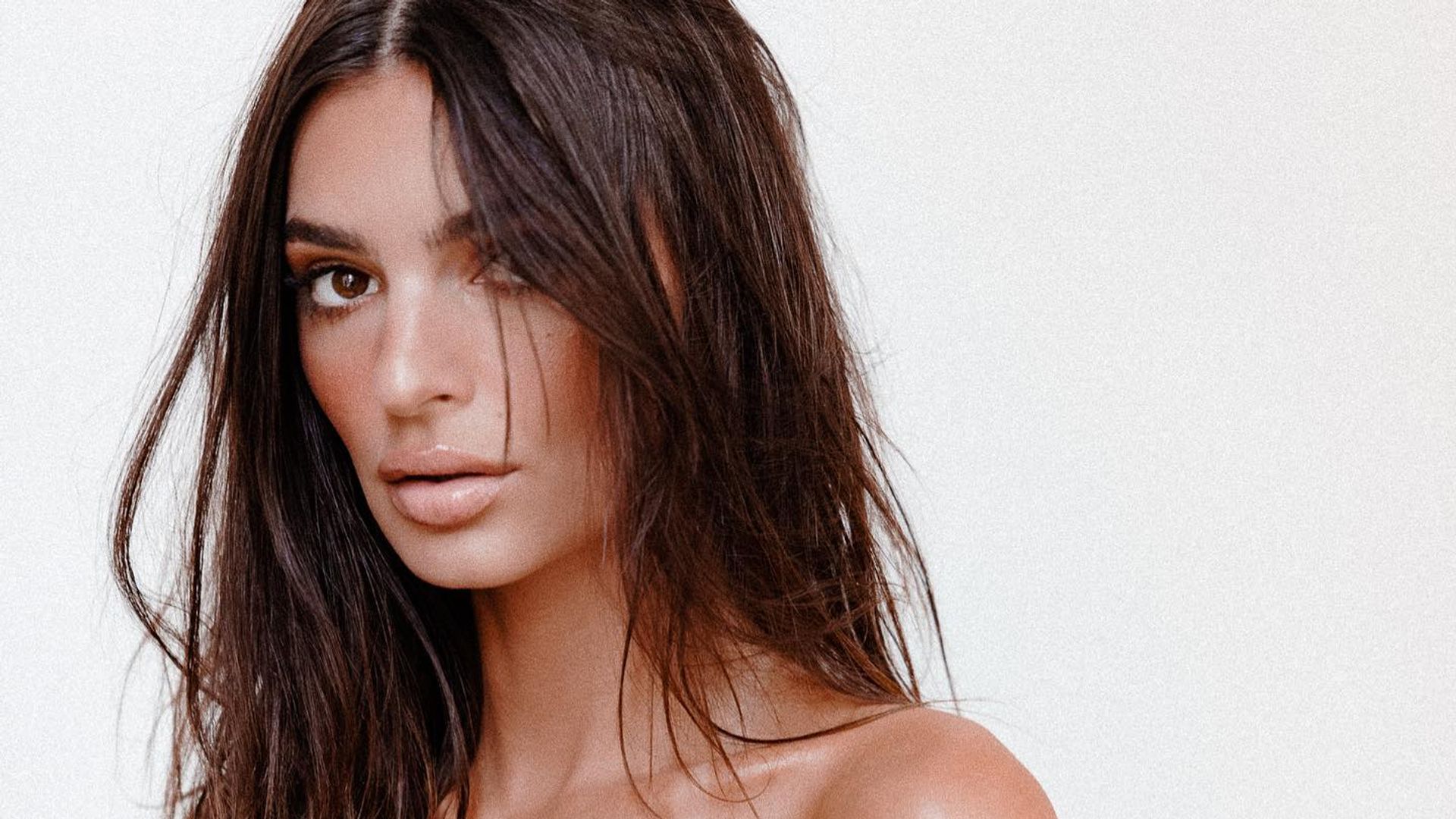 Emily Ratajkowski bares all to announce new lingerie partnership