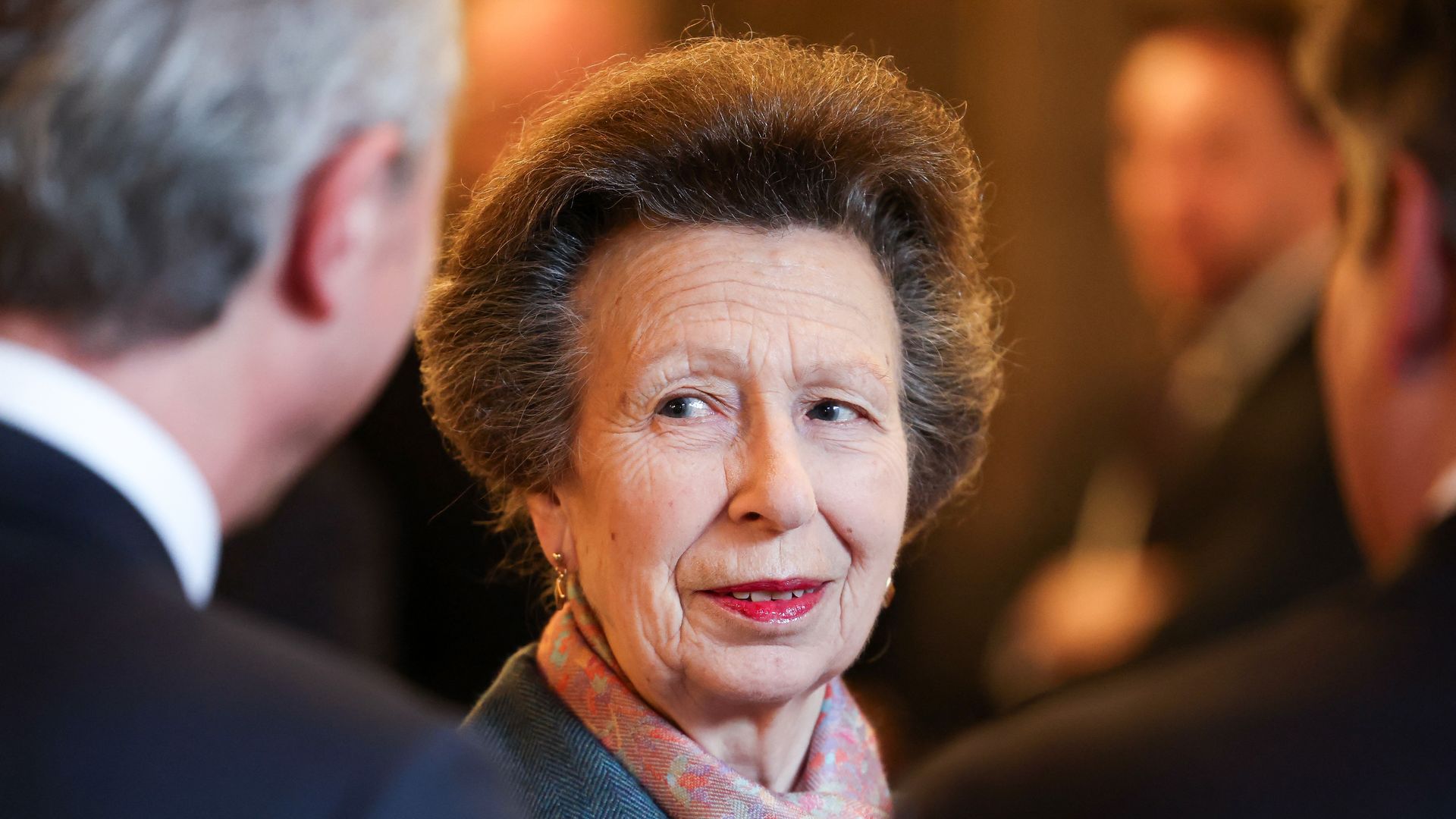 Famille royale EN DIRECT : sortie de la princesse Anne à Londres après le retour glamour de la princesse Kate aux BAFTA 1 d24f8376b2bb princess anne winter olympics