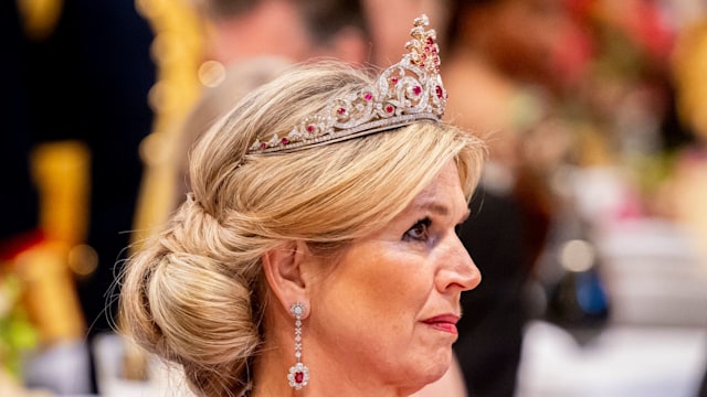 Queen Maxima side profile in tiara